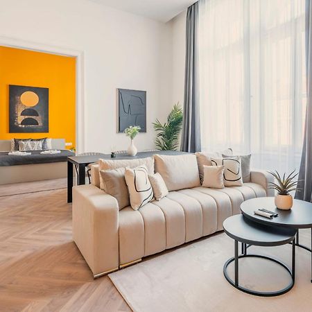 Exclusive Central 3Bedrm Stylish Residence By Prestige Homes Budapest Exterior foto